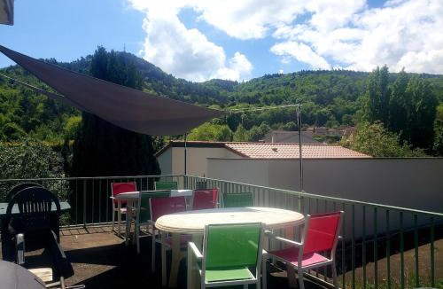 Royat Apartment | La Villa Pauze