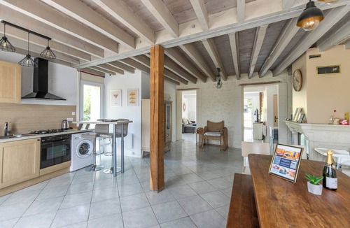 Thesee House | La Villa Romaine