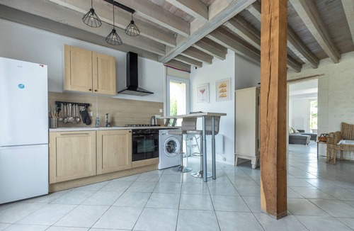 Thesee House | La Villa Romaine