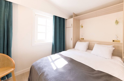 Aubais Hotel | La Villa Vicha, The Originals Relais