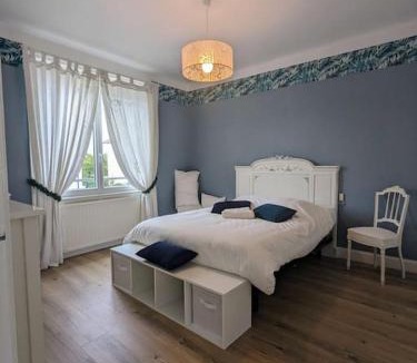 Riorges Villa | La Villa Voie Verte