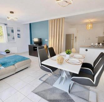 Vergeze Villa | La Villa Yenna