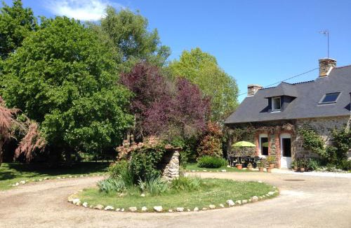 La Croix-Hellean House | La Ville de Mainguy