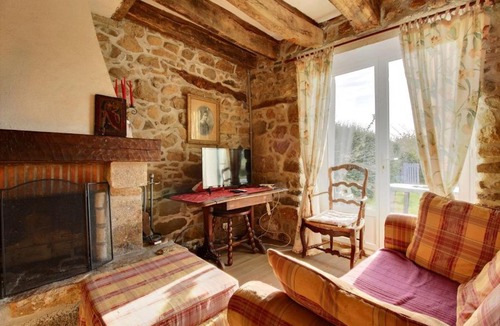 Plouagat House | La Ville Neuve Maros