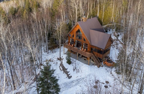 Sainte-Beatrix Ski Chalet | La Villetta, relaxation, nature and spa