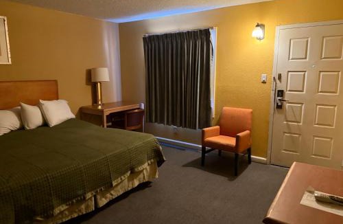 Clovis Hotel | La Vista Inn