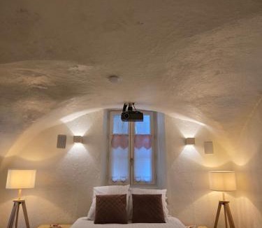 Saint-Saturnin House | La Voûte Noble