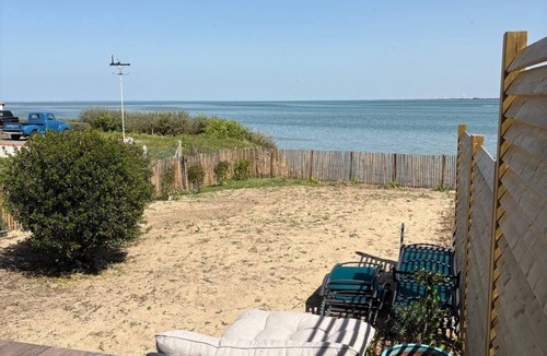 Barbatre House | La voile Bleue - A stopover with your feet in the water