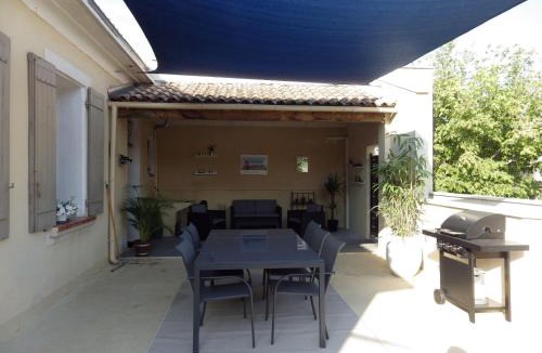 Chateauneuf-du-Pape Apartment | La Voile Bleue