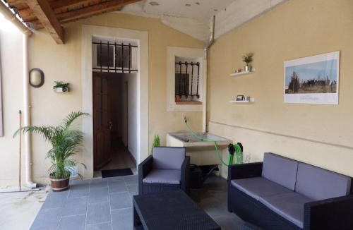 Chateauneuf-du-Pape Apartment | La Voile Bleue