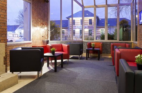 Rosporden Hotel | La Voile Rouge