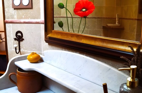 Saint-Remy-la-Varenne Bed & Breakfast | La volante Bouilloire Guest Room Between Angers and Saumur