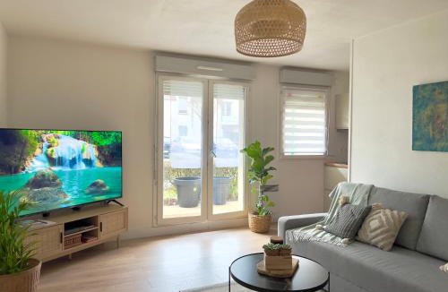 Provins Apartment | La Voulzie Appartement - Proche centre avec parking privé