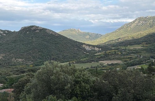 Duilhac-sous-Peyrepertuse Apartment | La vue des châteaux