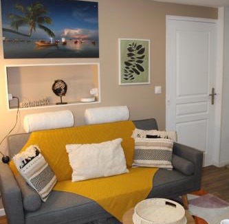 Tourlaville Apartment | La vue des toits