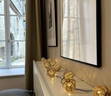 Laon Apartment | La vue sacrée