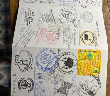 Monts et Vallees Ouest Creuse Bed & Breakfast | labalade chambre pelerin