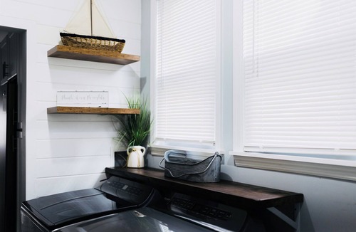 Ventnor City House | Labor Day Avail | 1.5 Blocks to Beach | 1st Floor EnSuite + Beach Gear + Parking