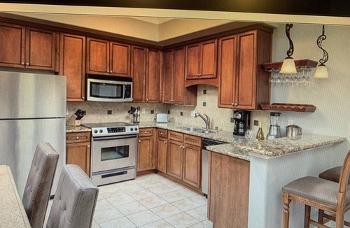 Napa Condo | Labor Day - Awesome 1 bd condo suite in Napa Valley. Free bottle of wine & more