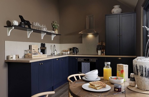 Marlborough House | Labrador Lodge - a beautiful barn conversion sleeping two guests