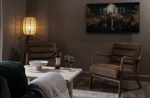 Marlborough House | Labrador Lodge