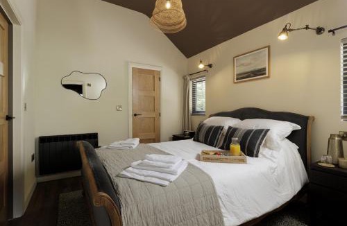 Marlborough House | Labrador Lodge