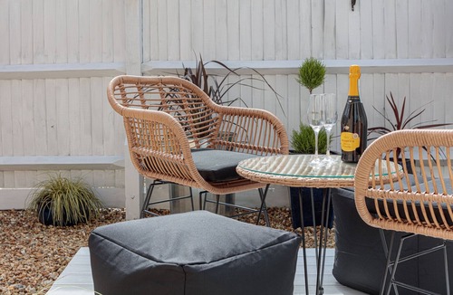 Lancing Apartment | Laburnum By the Sea