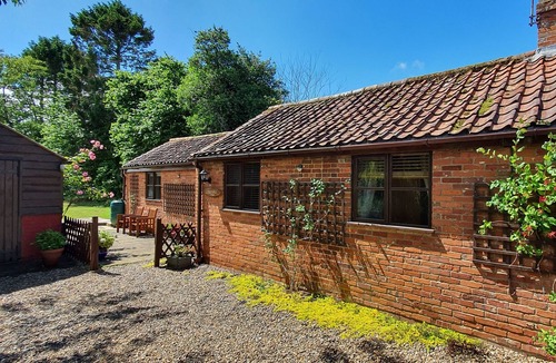 Tunstead Cottage | Laburnum Holiday Cottage