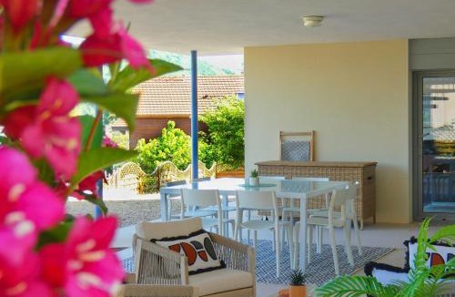 Bilieu Apartment | LAC CASA 60' Retro charm by the lake