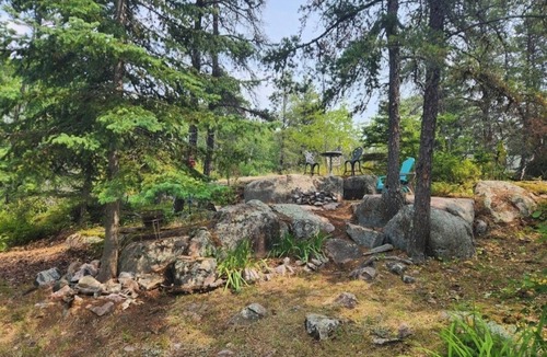 Belair Cabin | LAC DU BONNET COTTAGE FOR RENT - NEWLY RENOVATED!