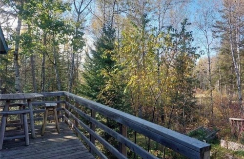 Belair Cabin | LAC DU BONNET COTTAGE FOR RENT - NEWLY RENOVATED!