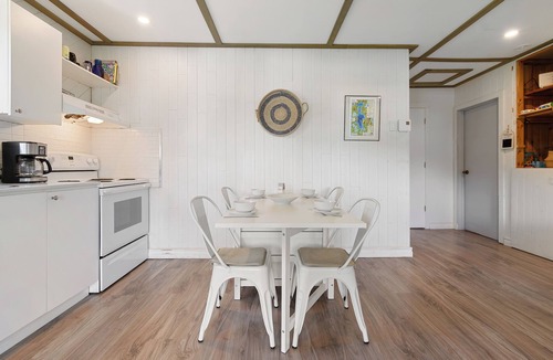 Northfield Cottage | Lac Heney 3BR w/Boat Launch Fishing-Friendly Cozy & Updated