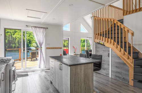 Saint-Raymond Ski Chalet | Lac-Mercher-2 - Enchanting chalet with terrace and lake