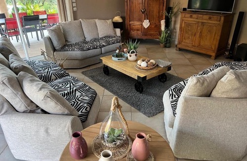 Plaissan Villa | LAcacia