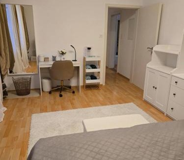Sankt Alban Apartment | LaCasa-Mia Apartment Basel
