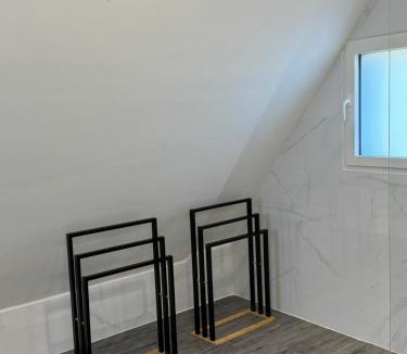 Plougoumelen House | Lacave