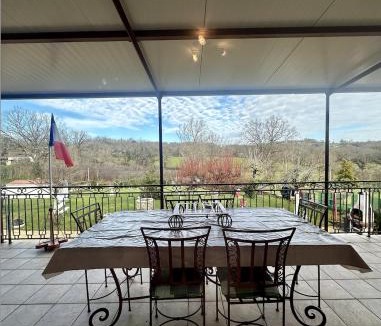 Toulonjac Apartment | Lacaze d Aveyron