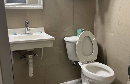 Knob Noster Hotel | Laci's Country Inn