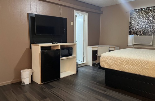 Knob Noster Hotel | Laci's Country Inn