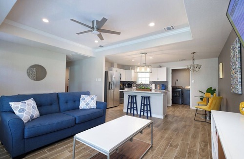 West San Antonio House | Lackland AFB 3BR Heated Furnished WiFi W/D Fast Wi-Fi Washer/Dryer