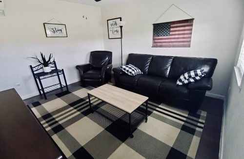 Southside House | Lackland AFB BMT Home - Easy Early Morning Access