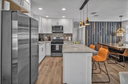 Southside House | Lackland AFB Luxury - Sleeps 15 · Games · Big Yard