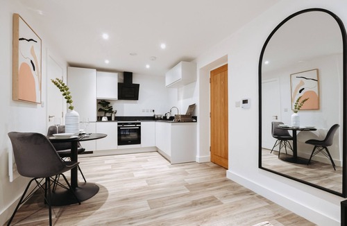 Cambridge Apartment | Lacon House Studio Apartment