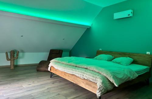 Vicq House | Ladetentethailan