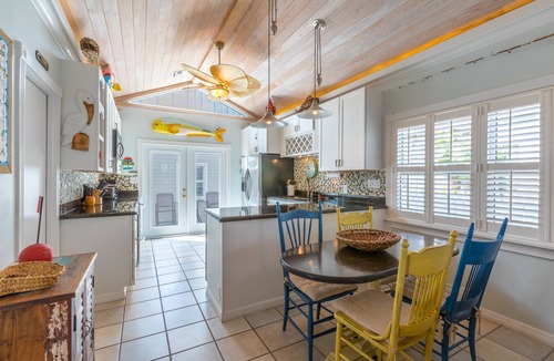 Uptown - Upper Duval House | LADY ADMIRAL ~Sweet cottage & guest house with private heated pool off Duval!