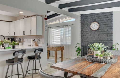 Charleston Preservation House | Lady Luck Oasis Large Pool Central Dogs Welcome