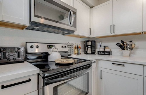 Charleston Preservation House | Lady Luck Oasis Large Pool Central Dogs Welcome