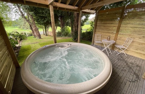 Hulland Ward House | Lady Pond Retreat