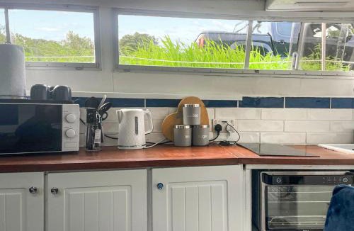 Ardens Grafton House | Lady V