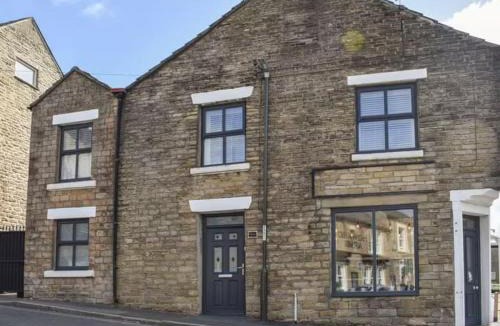 Padfield Apartment | Ladybower Apartment Central Glossop